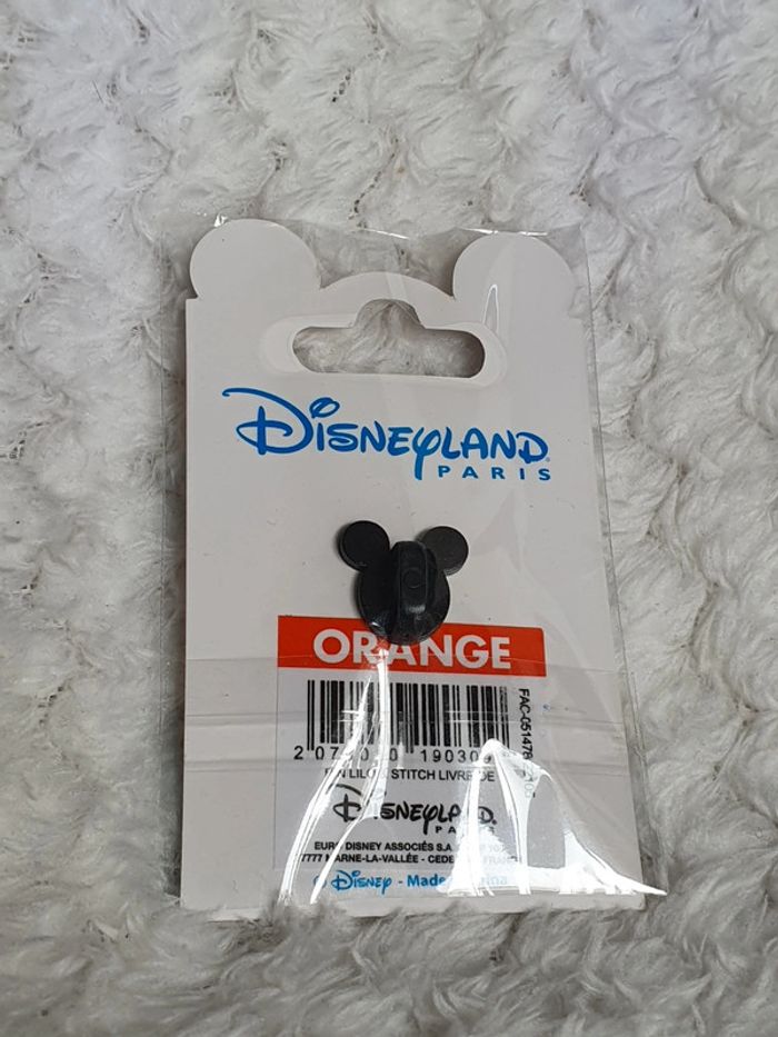 Pins disneyland paris oe Lilo et stitch lisent un livre - photo numéro 2