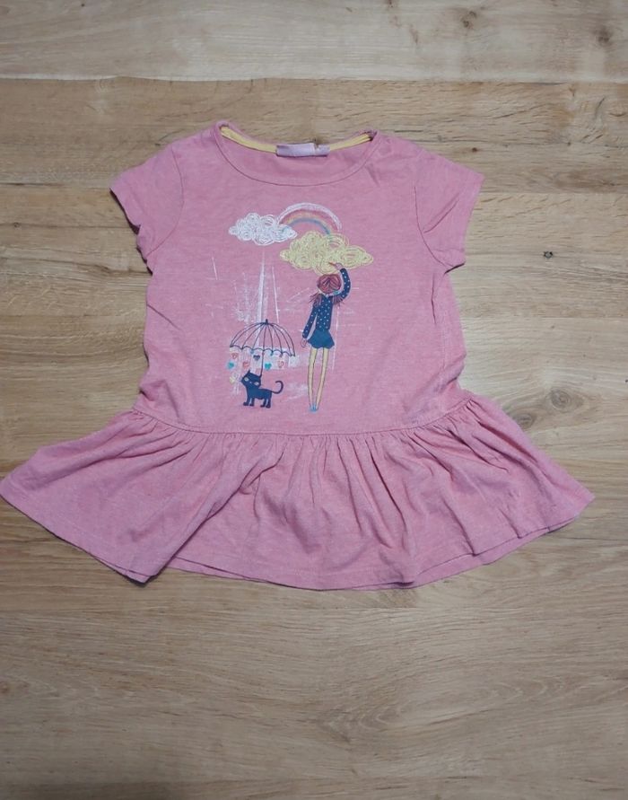 Robe.