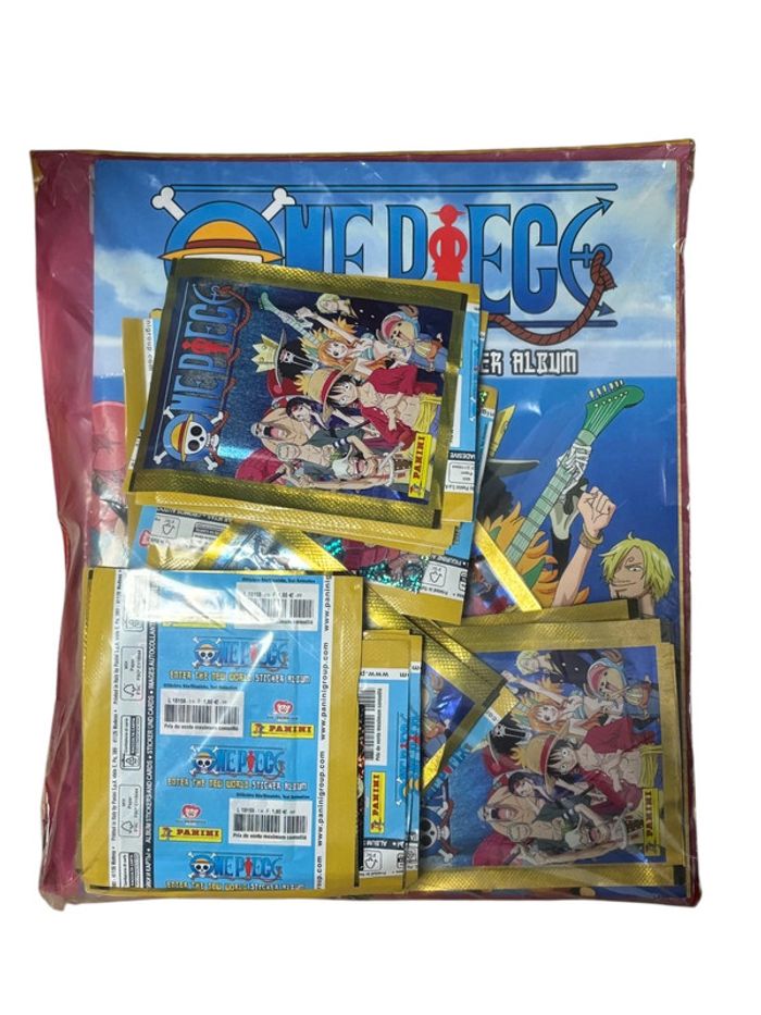 Album de cartes Panini + 50 pochettes de Stickers One Piece le nouveau monde neuf