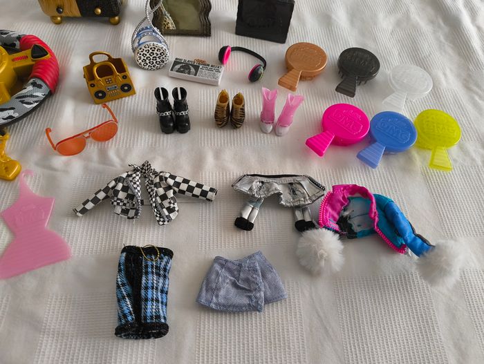 Lot accessoires poupée lol omg - photo numéro 4