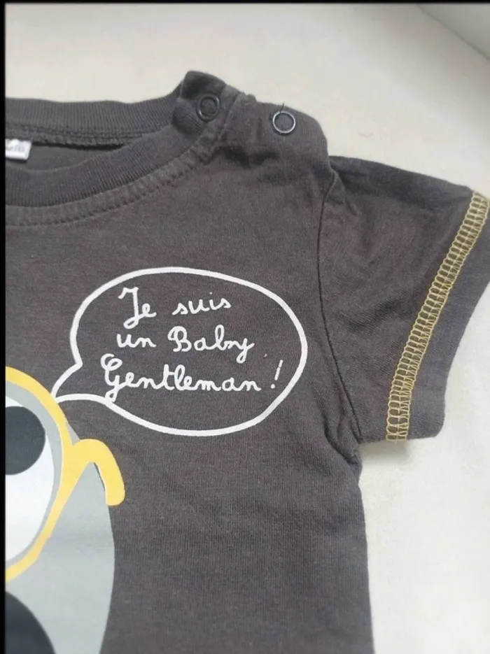 Tee-shirt manches courtes garçon 6 mois - photo numéro 2