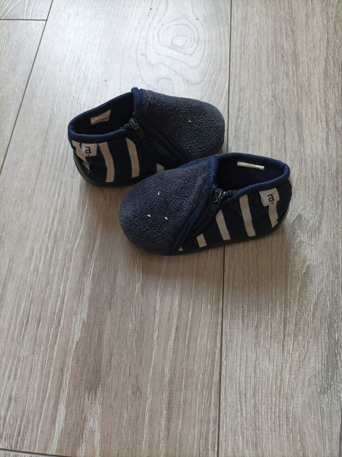 Chaussons absorba p.20 - photo numéro 2