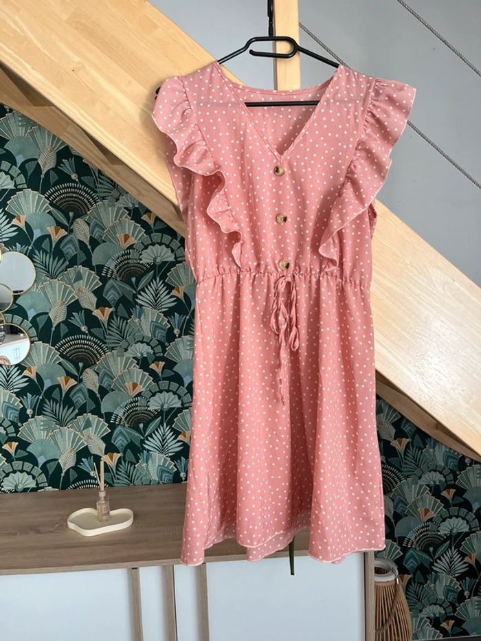 Robe rose à pois