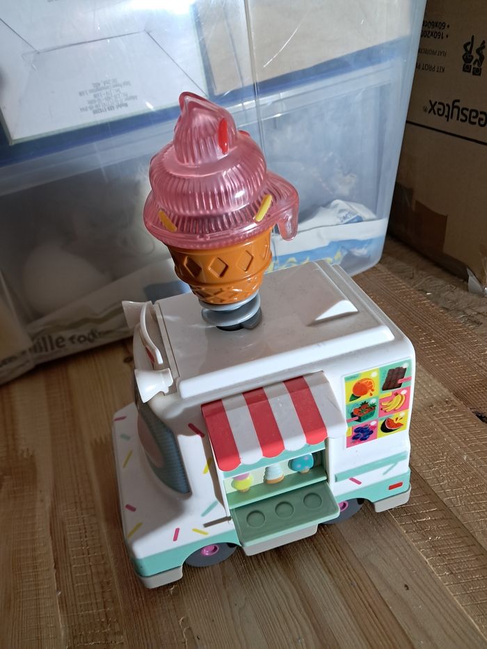 Super Jessie camion de glace - photo numéro 2
