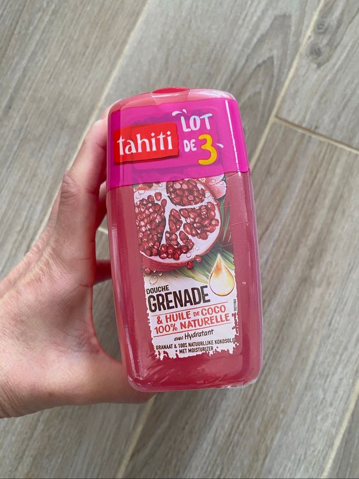 Lot 3 gel douche Tahiti Grenade neuf - photo numéro 2