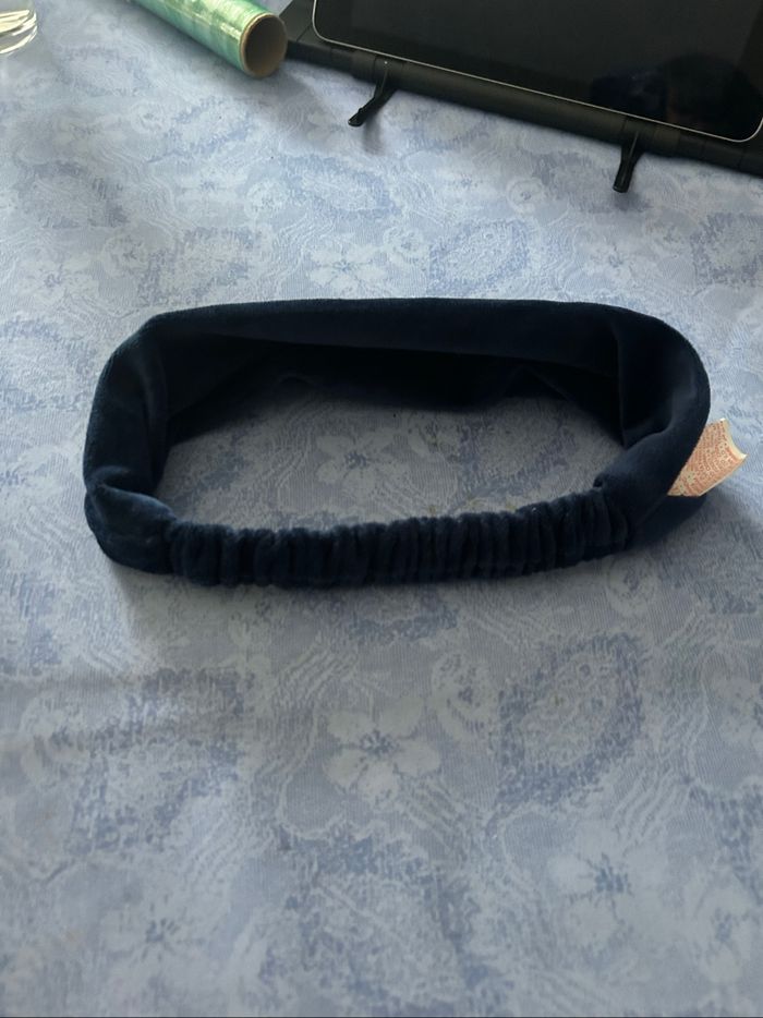 Bandeau cheveux bleu marine pour skincare - photo numéro 2