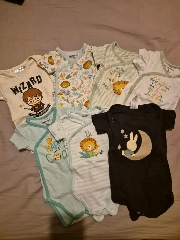 Lot 23 vetements taille 6 mois - photo numéro 6