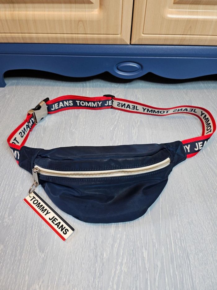 Sac banane Tommy Hilfiger