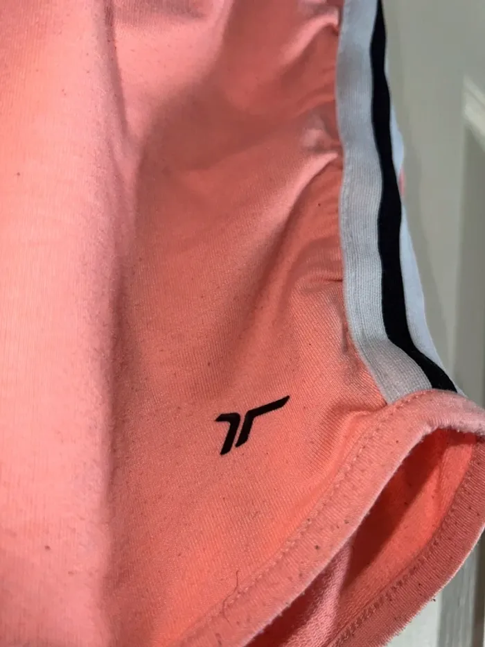 Shorts sans marque - photo numéro 2