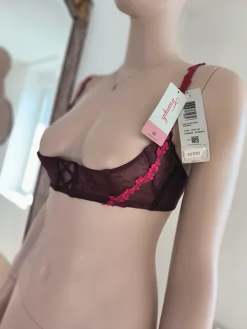 Triumph Corsage / Bralette dentelle “Lace-Up Spotlight”