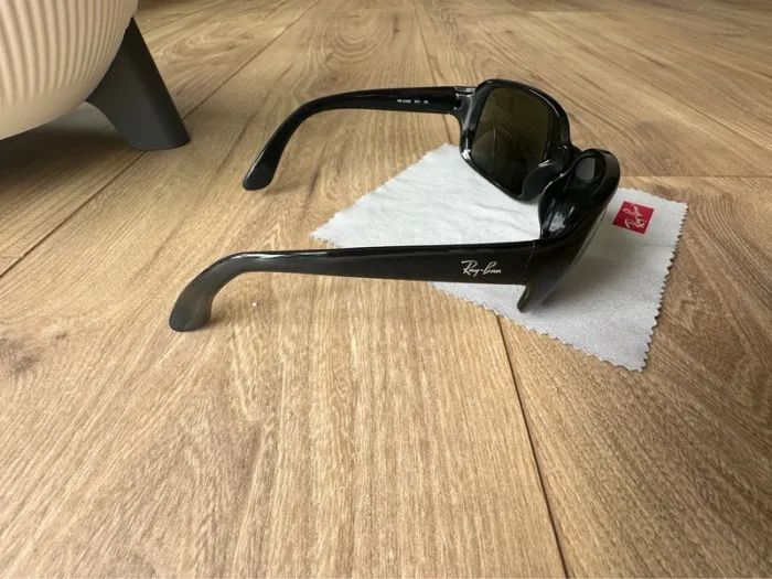 Lunette de soleil rayban - photo numéro 3