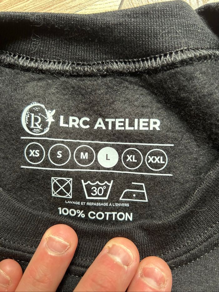 Sweatshirt Noir Broderie - photo numéro 3