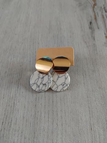 Boucles d'oreilles neuves