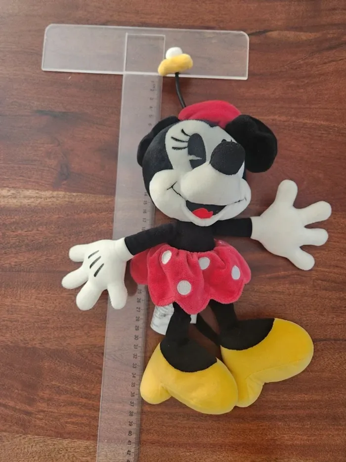 Peluche Disney Minnie Rouge Chapeau Fleur 🧸 - photo numéro 3