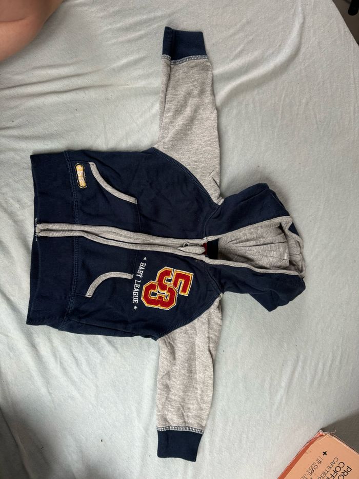 Lot 4 gilets 0/3 mois garcon - photo numéro 5