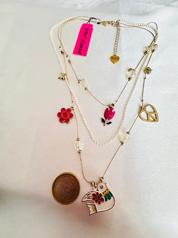 Vintage - Collier multirangs Betsey Johnson – Perles, fleurs, oiseau émaillé et charms dorés - photo numéro 2
