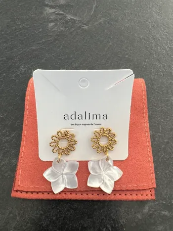 Boucles d’oreilles adalima neuves