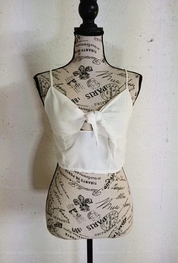 🤍 Joli crop top blanc – Jennyfer – Taille S – Très bon état