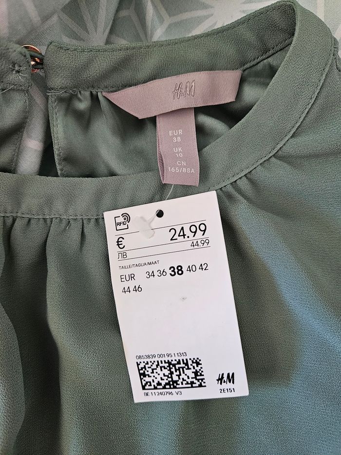 Robe manches longues vertes d'eau H&M taille 38 - photo numéro 9