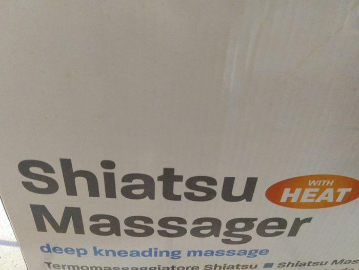 Vend masseur chauffant body basics shiatsu neuf chauffan - photo numéro 2