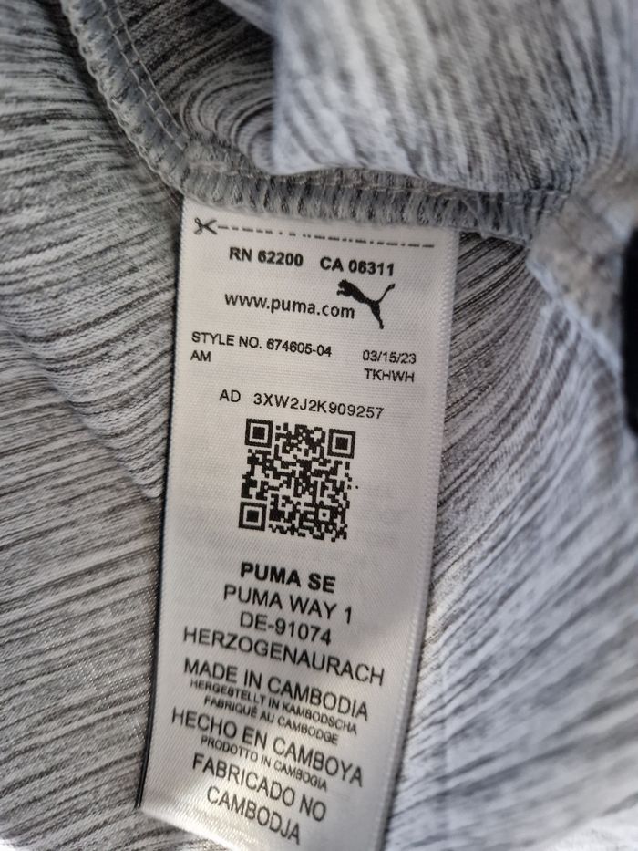 Tee-shirt manches longues PUMA  TAILLE  XL  à capuche - photo numéro 3