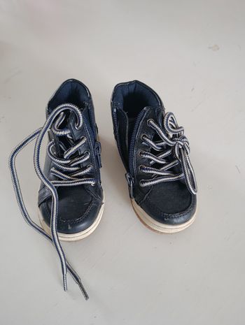 Chaussures montantes pointure 21