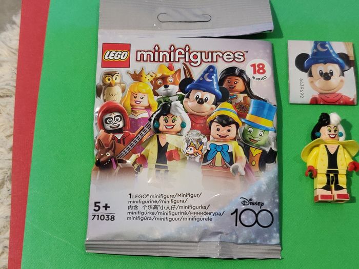 Minifig Lego 101 Dalmatiens - Cruella D'Enfer - Disney 100 ans - Parfait État - avec sachet - Lego Original - photo numéro 5