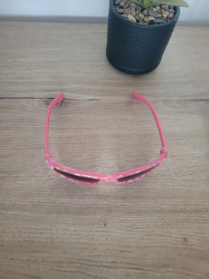 Paire de lunette de soleil enfant - photo numéro 2