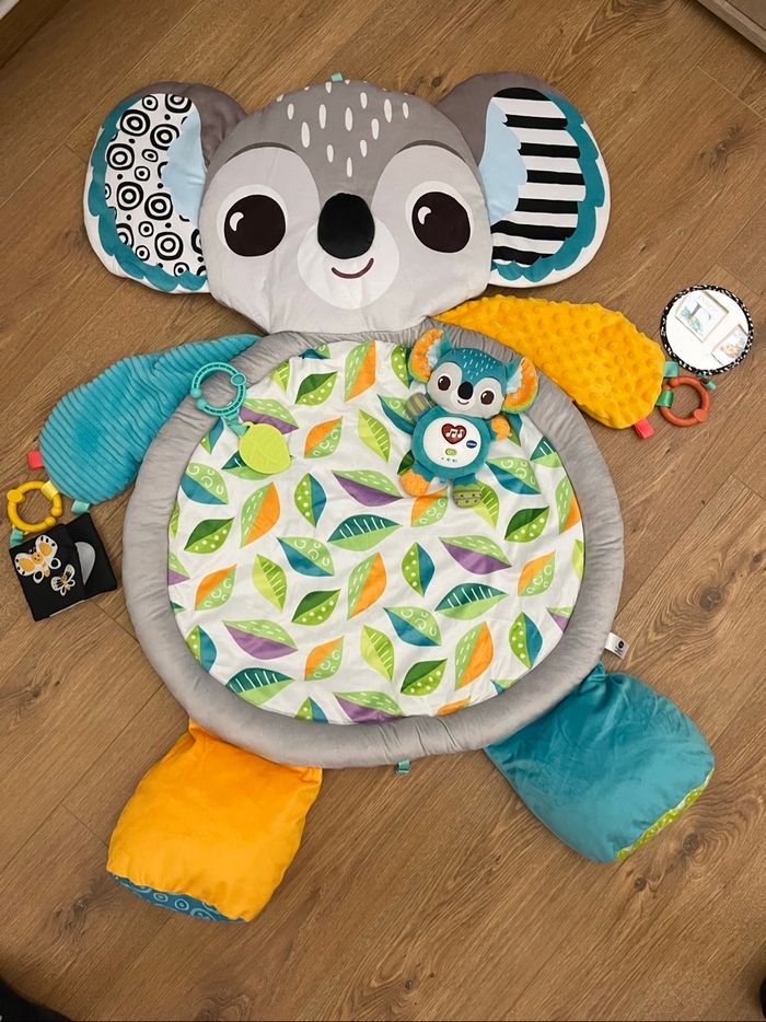 Tapis d’éveil pour bébé avec jouets