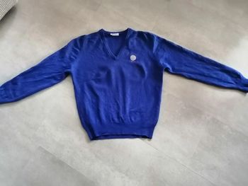 pull bleu taille 2 col V Stephenson
