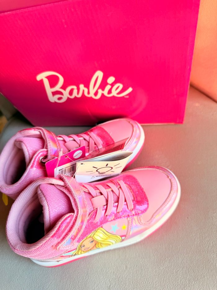 Basket lumineuse barbie - photo numéro 4