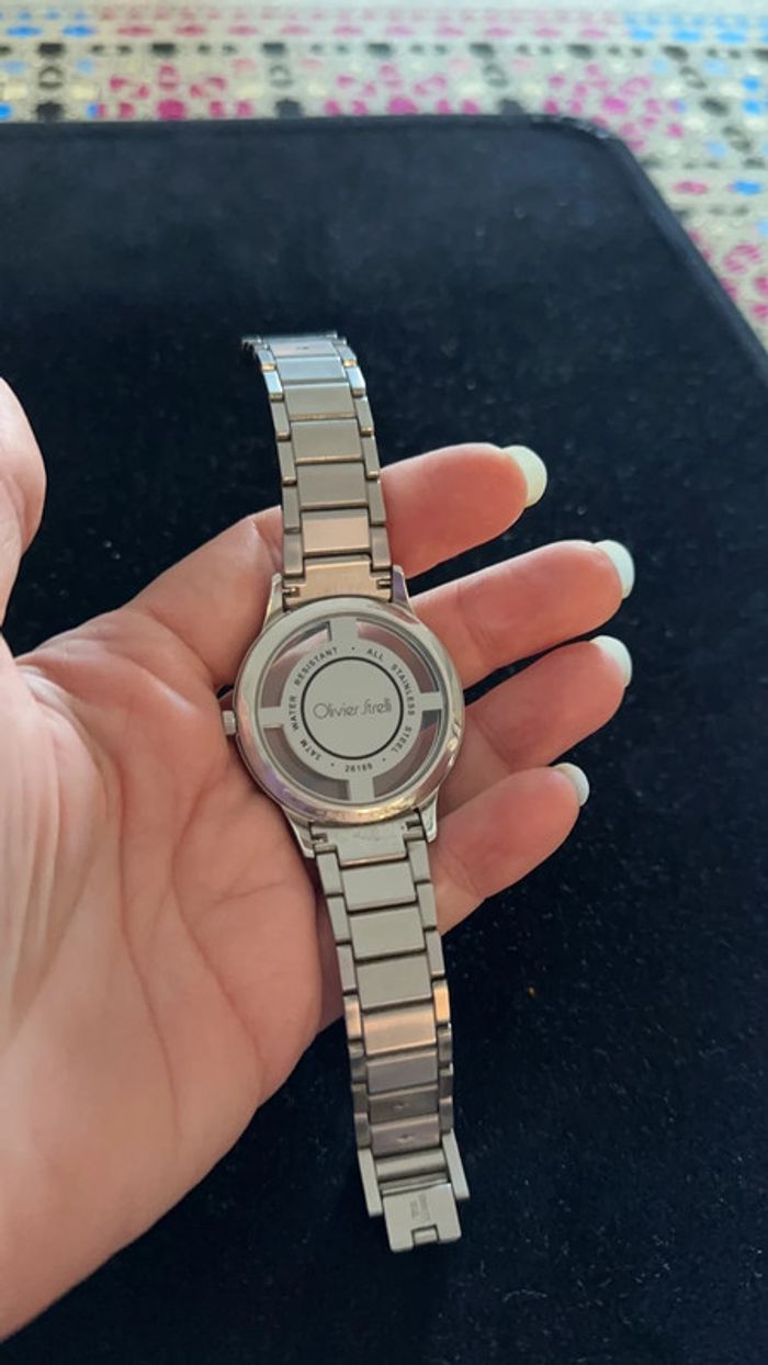 Montre Olivier Strelli argentée avec cadran à brillants - photo numéro 4