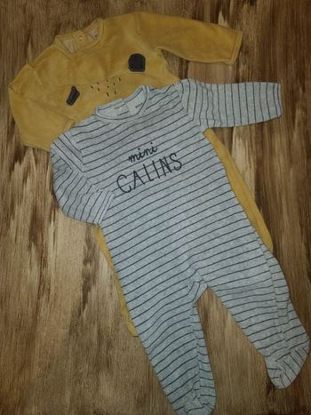 Lot de pyjamas