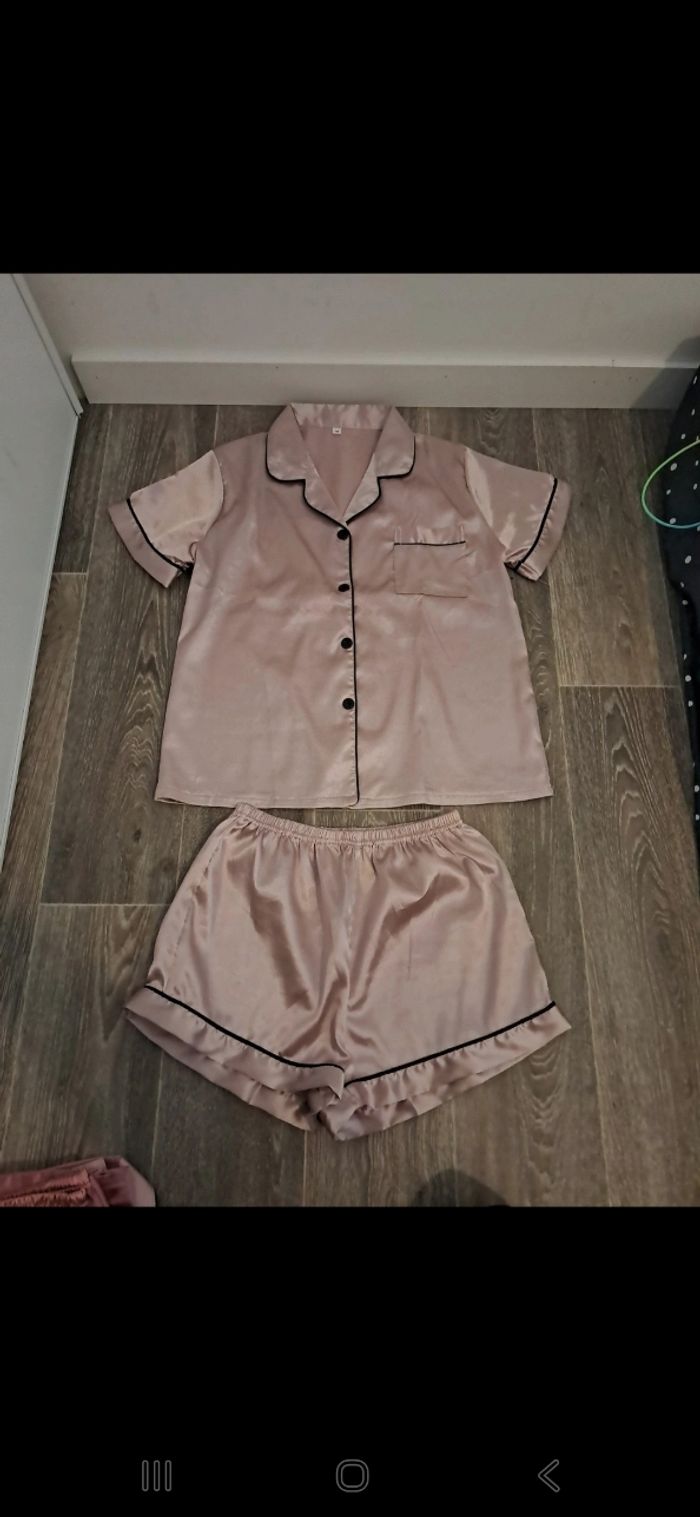 Lot pyjamas femme - photo numéro 4