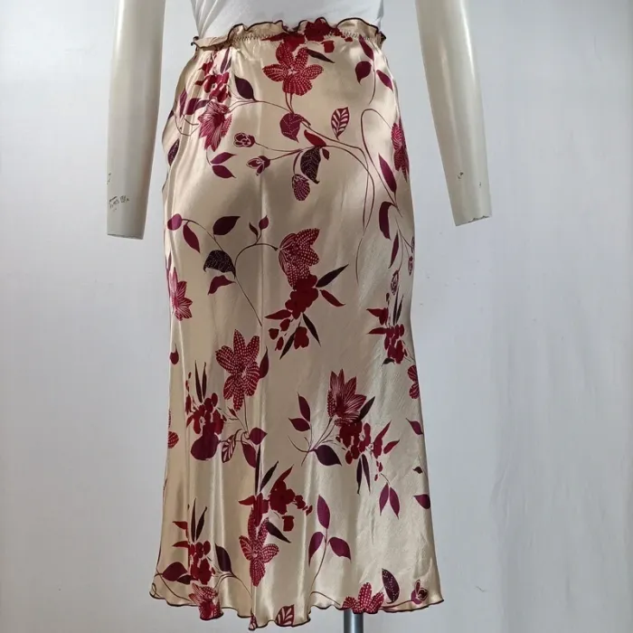 Jupe midi satinée à fleurs bordeaux et violettes – taille 40 – Caroll made in France A976 - photo numéro 9