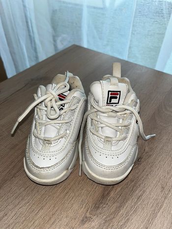 Chaussures Fila taille 22