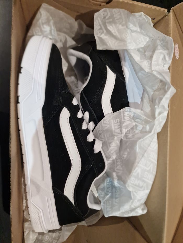 Vans hylane taille 38.5 neuve - photo numéro 8