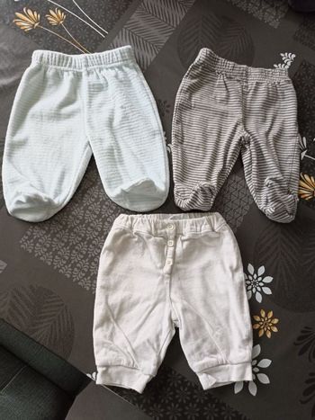 3 pantalons