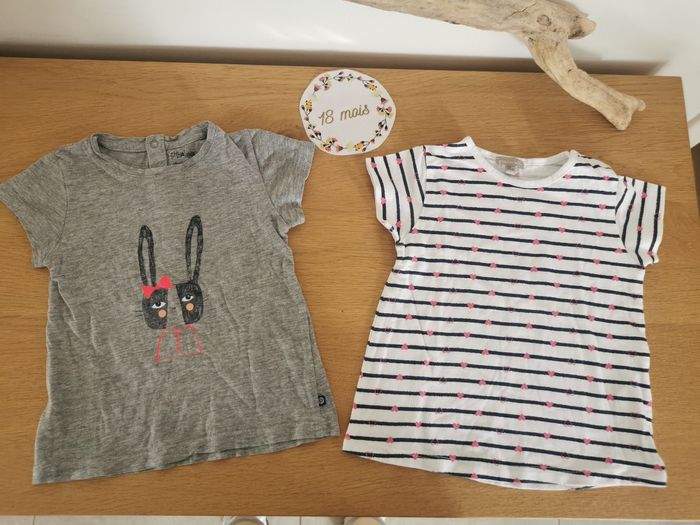 Lot de 2 t-shirt manches courtes 18mois bébé fille kimbaloo et grain de blé TBE