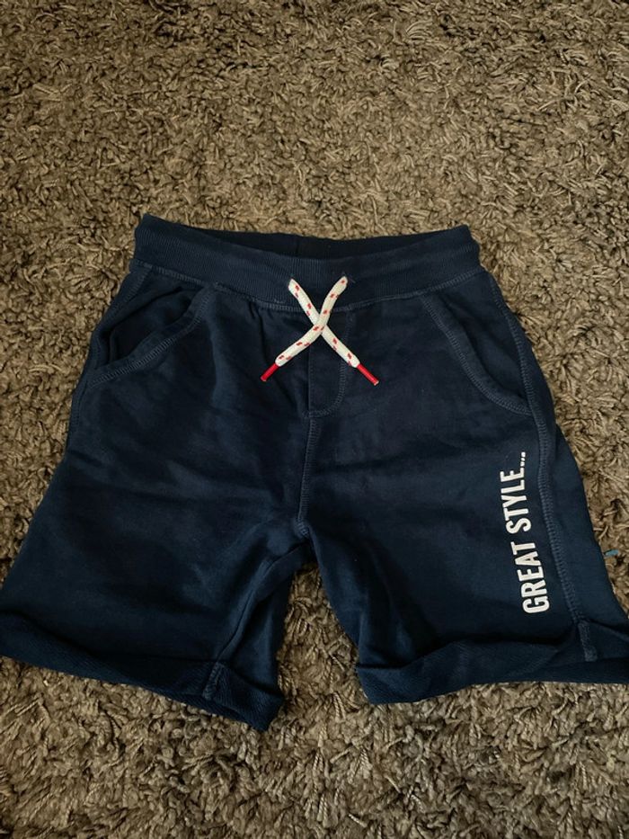 Lot 2 shorts 8 ans - photo numéro 4