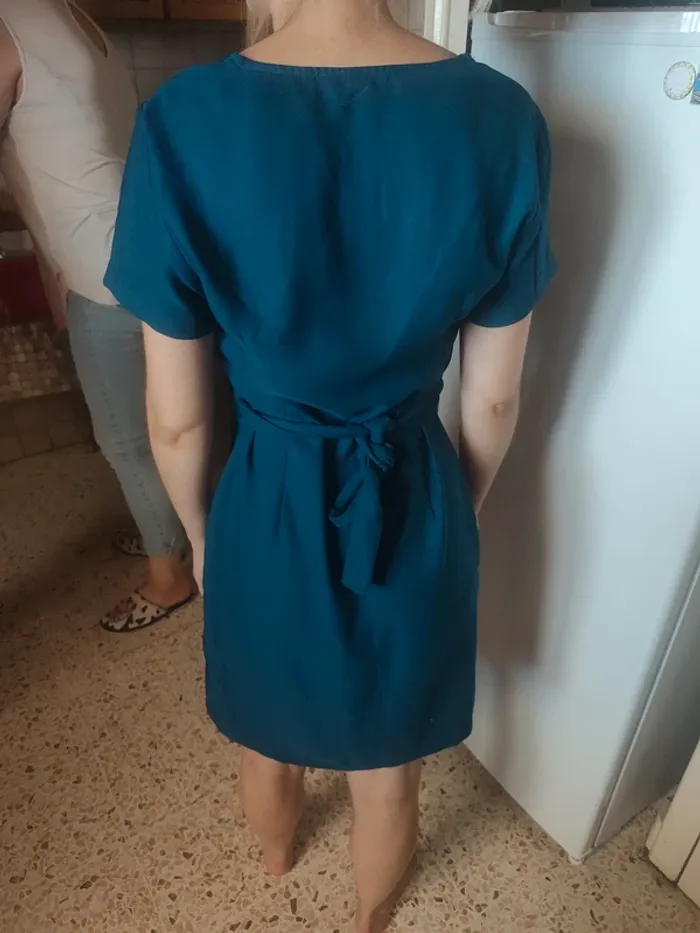 Robe Etam taille 36 - photo numéro 3
