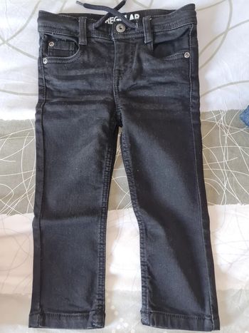 Jean vertbaudet noir 2 ans