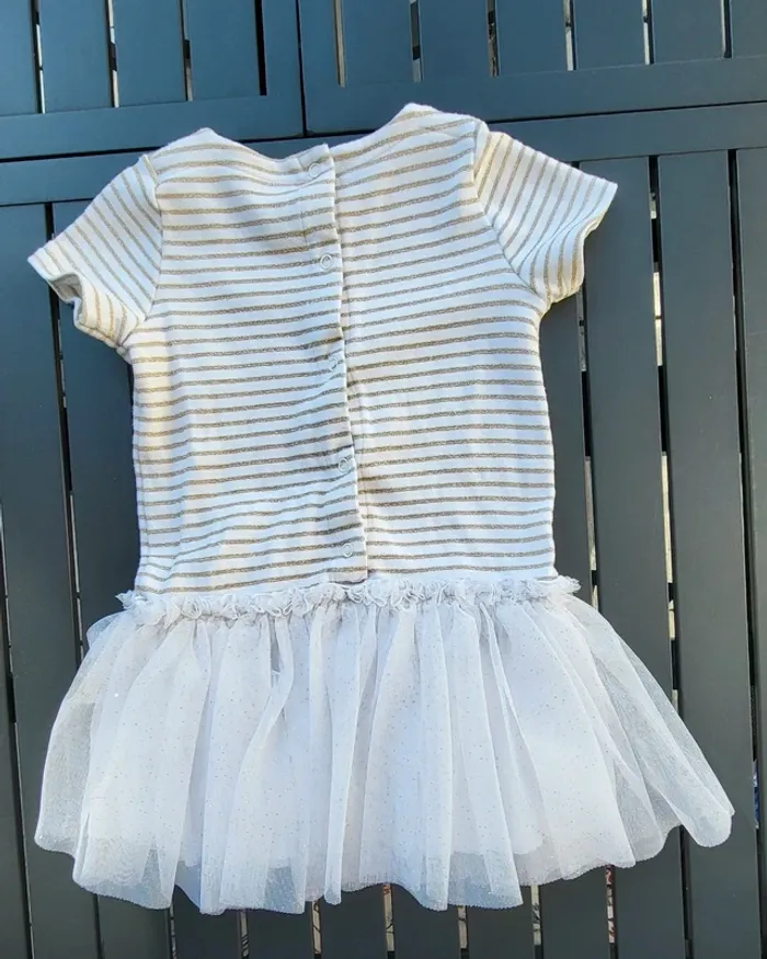 Robe Petit Bateau 12 mois - photo numéro 2