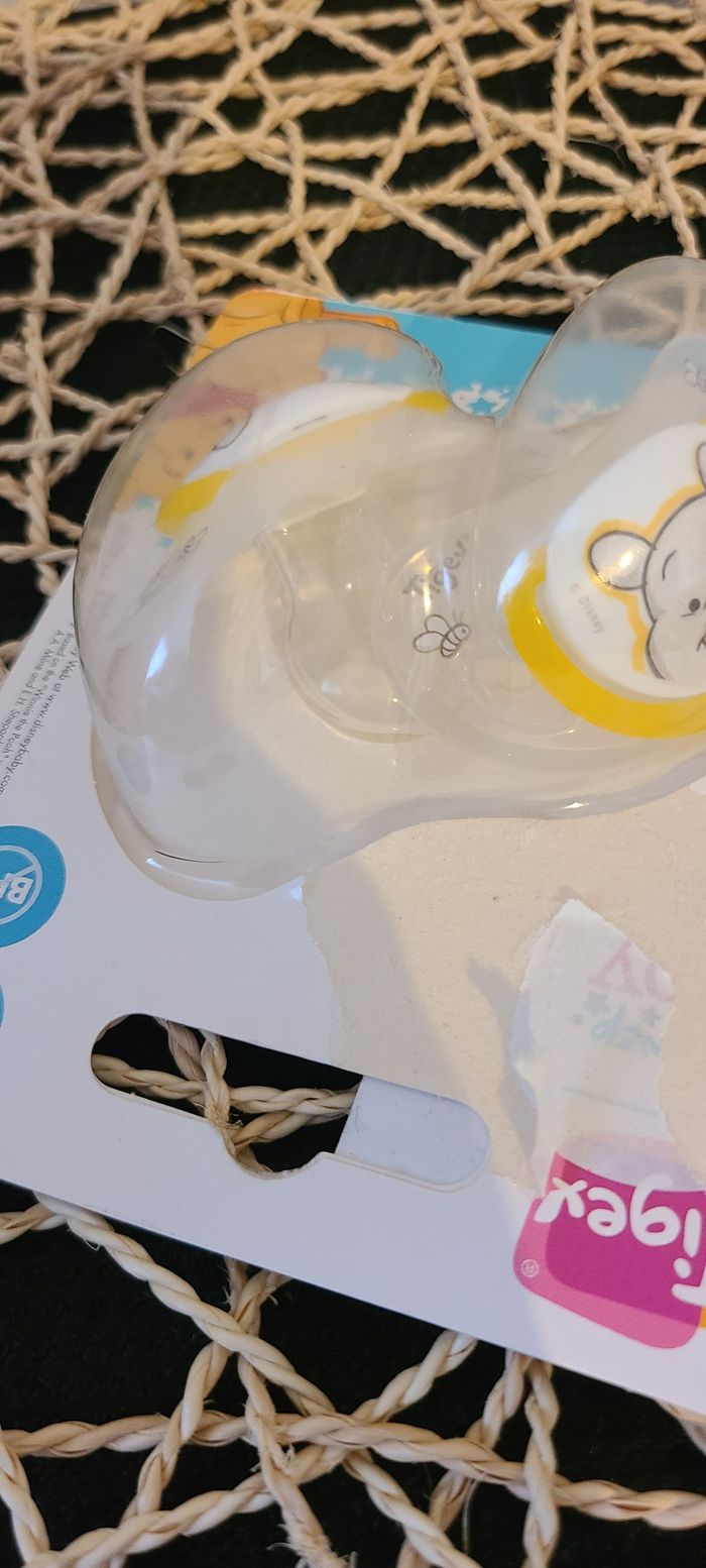 Sucette silicone winnie taille 2 Tigex - photo numéro 2