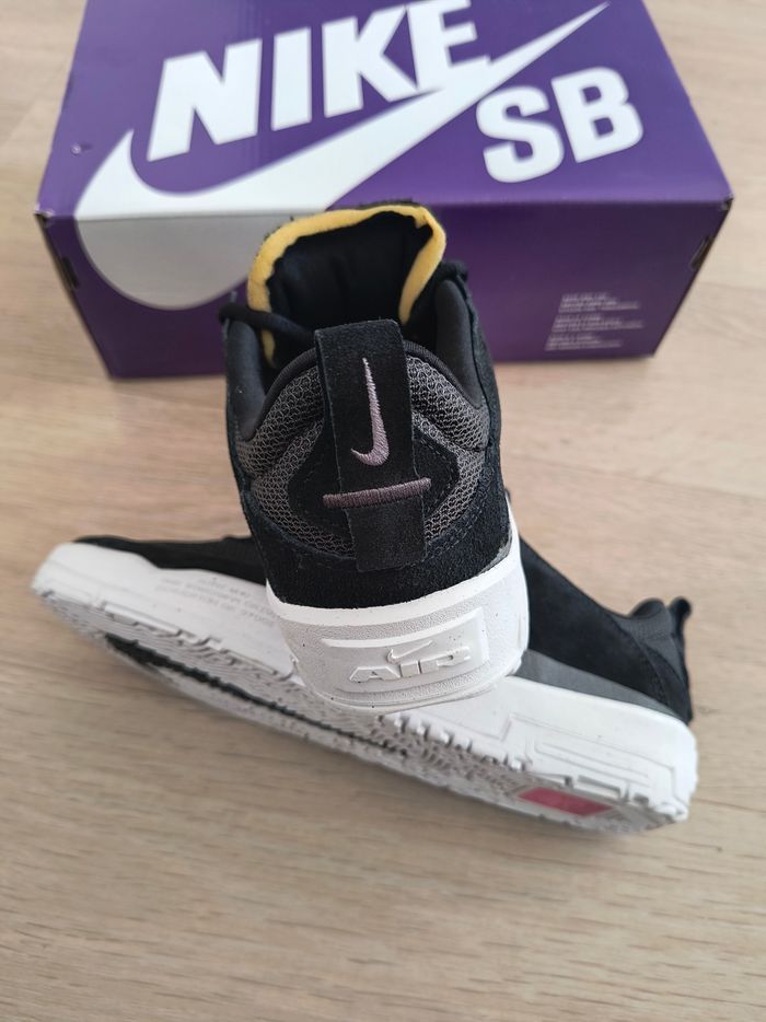 Baskets chaussures Nike SB day one taille 38.5 unisex neuves - photo numéro 4
