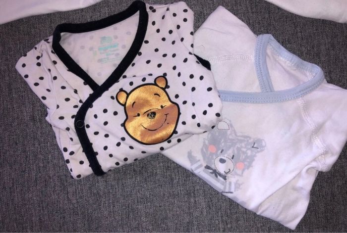 Lot bodies 👶🏼 + 2€ le doudou au choix - photo numéro 2