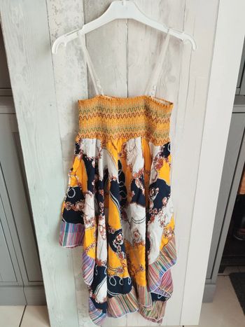 Robe fluide et colorée