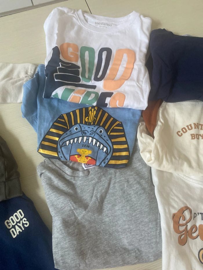 Lot vêtements 4ans - photo numéro 3