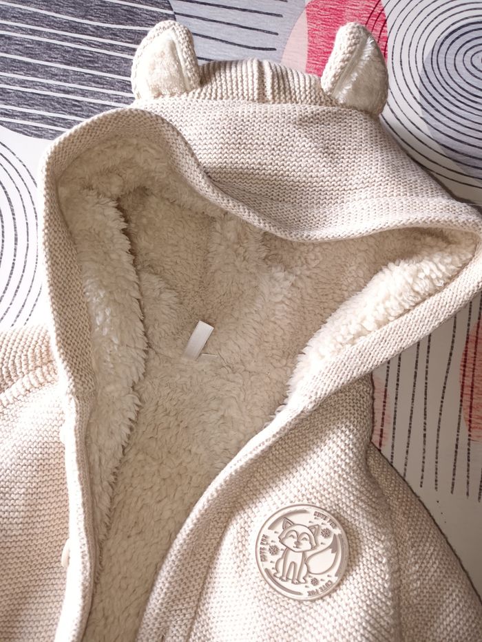 Veste fourrée mixte Taille 6 mois Neuve 30€ - photo numéro 3