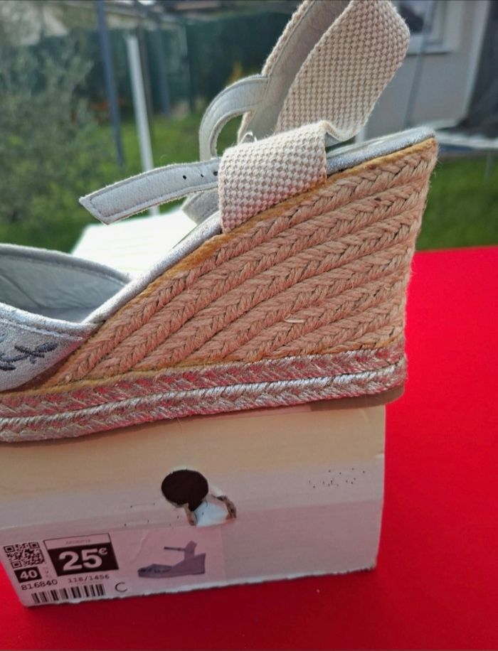 Chaussures a talon femme neuve taille 40 - photo numéro 4